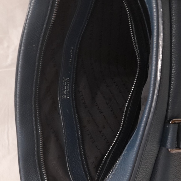 Bally shoulder laptop bag. Blue. Purchased for over $2000, open to offers. - Picture 5 of 7